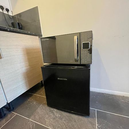 Fantastic Studio, Private Bathroom And Mini Kitchen. Thamesmead  Eksteriør billede