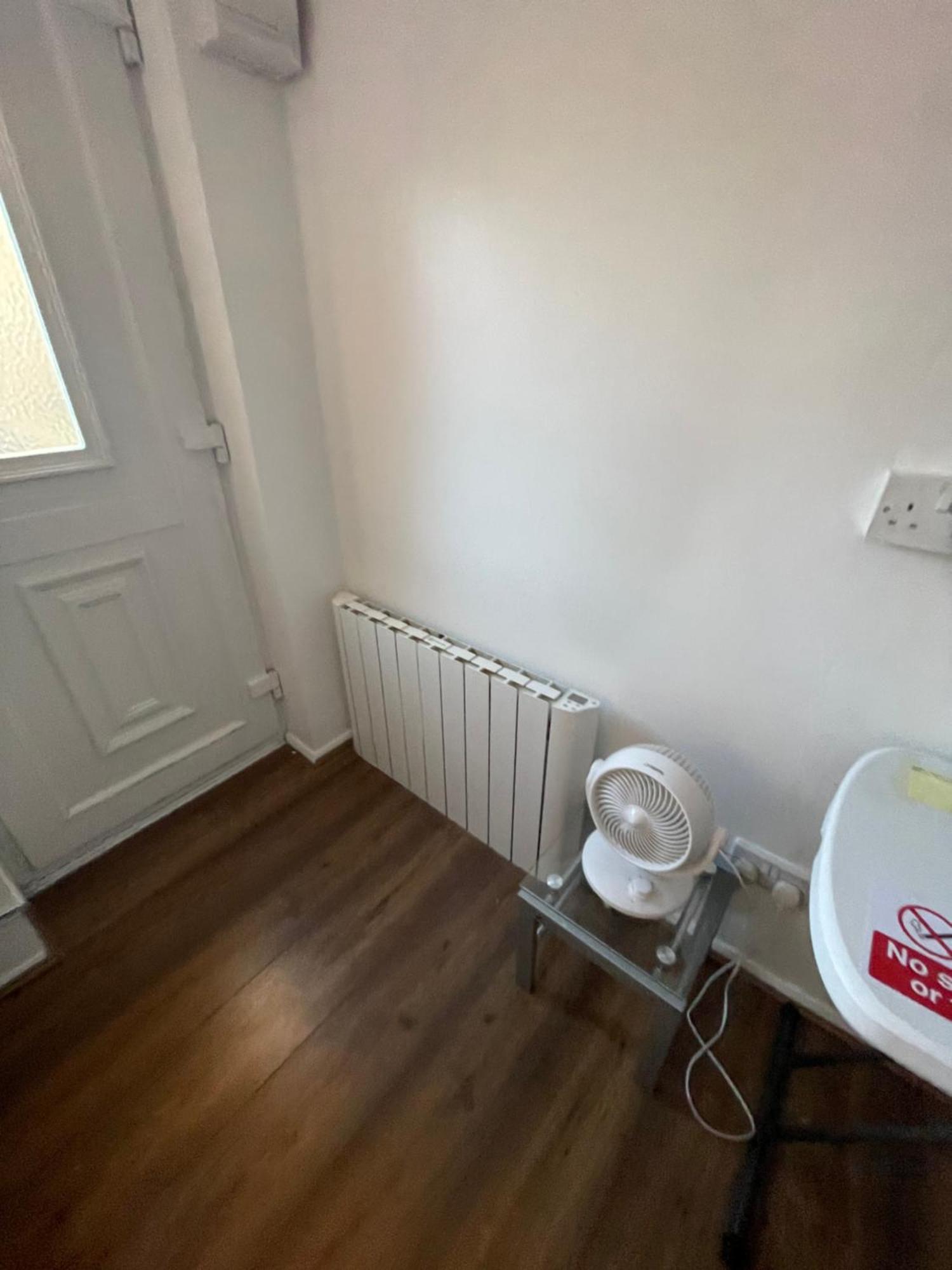 Fantastic Studio, Private Bathroom And Mini Kitchen. Thamesmead  Eksteriør billede